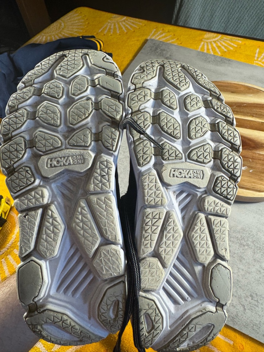 Hoka One One Clifton 8 Womens Size  7  Black White Trail Running Shoes - Picture 4 of 8